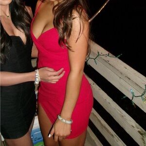 Elegant Red Mini Dress